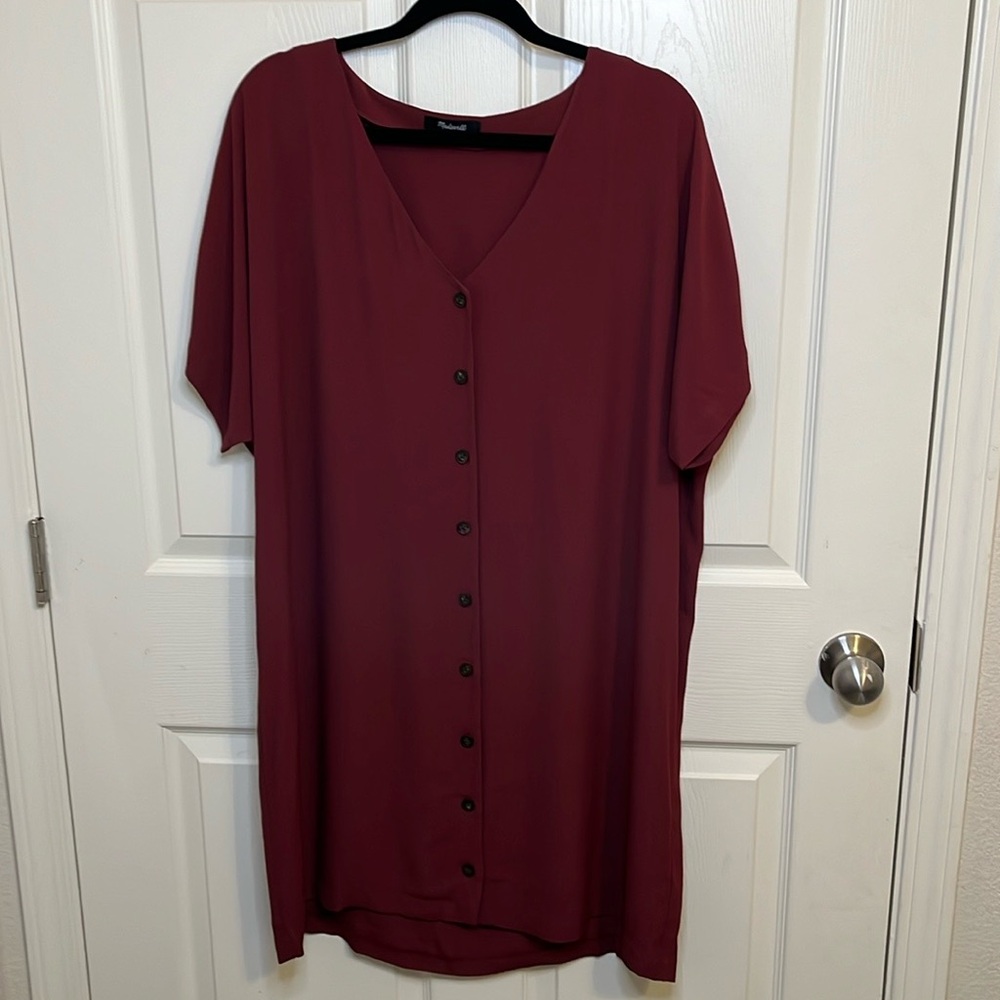 Madewell short sleeve v-neck button down dress